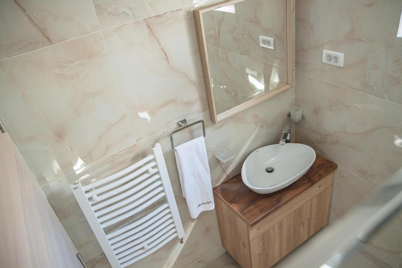 Mehana Apartmani Leskovac  Luaran gambar